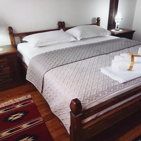 Timo's 3* بيرات